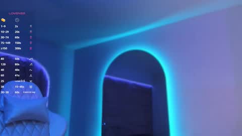 Snapshot of hannahmonttgomery chatting on 02/27/26, 04:40 hannahmonttgomery Help me reach 100 Hands up online show from 02/27/26, 04:40