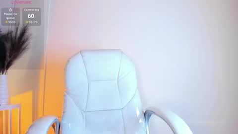 HannaPaola online show from 05/27/26, 01:57