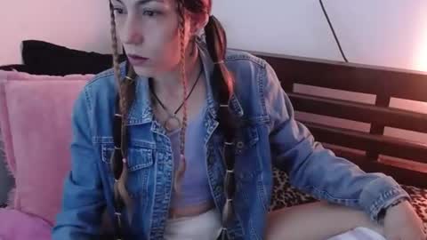 hannaqueen23 online show from 07/28/26, 03:13