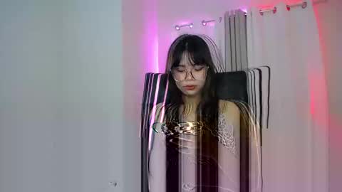 hannah online show from 12/19/24, 02:13