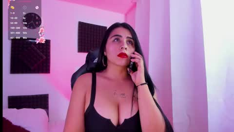 Hanna  online show from 09/28/25, 12:27