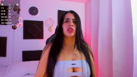 Hanna  online show from 12/13/25, 09:09