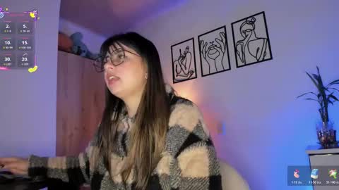 Snapshot of hannasofiax chatting on 11/15/25, 07:21 hannasofia x Schedule 700 -1400GTM-5 online show from 11/15/25, 07:21