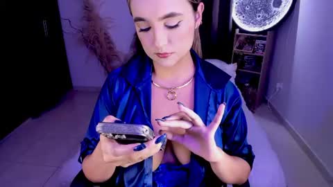   online show from 06/12/26, 01:48