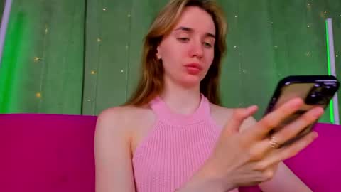 Hannavanilla online show from 06/07/26, 11:08