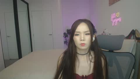 Snapshot of hannavibe chatting on 05/03/26, 01:44 HannaVibe online show from 05/03/26, 01:44