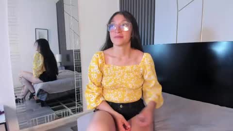 Snapshot of hannawen_ chatting on 05/03/26, 08:37 hannawen_ online show from 05/03/26, 08:37