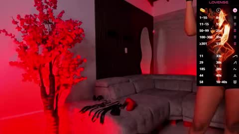 Hanna  Danna online show from 10/15/25, 11:10