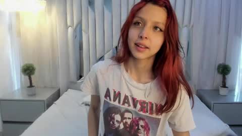 Hanni  online show from 02/25/25, 02:00