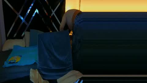hannita_01 online show from 07/20/26, 12:29