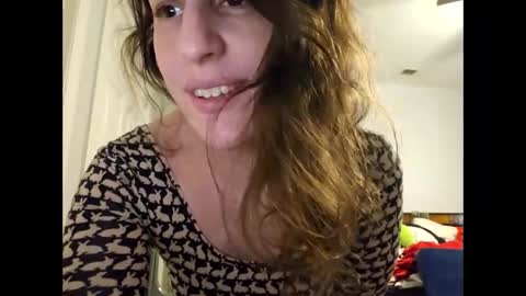 Sabrina online show from 12/21/25, 12:51