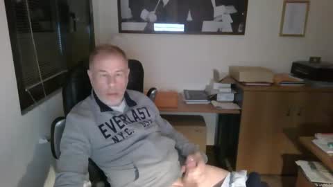 Snapshot of hanscooper chatting on 12/26/24, 09:47 hanscooper online show from 12/26/24, 09:47