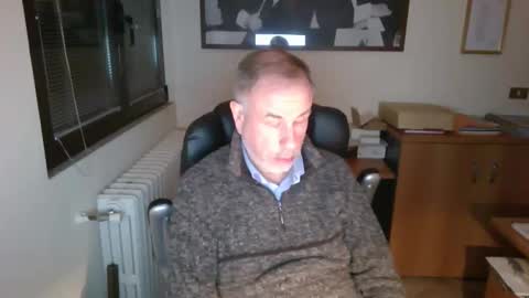 Snapshot of hanscooper chatting on 01/22/25, 04:33 hanscooper online show from 01/22/25, 04:33