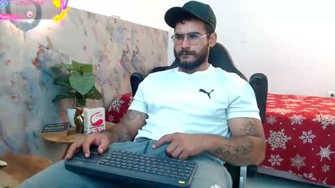 hanz_col online show from 10/13/25, 03:01