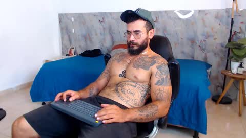 hanz_col online show from 12/14/25, 11:15