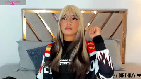 Snapshot of hanz_sex chatting on 12/11/24, 12:12 Hanz  online show from 12/11/24, 12:12