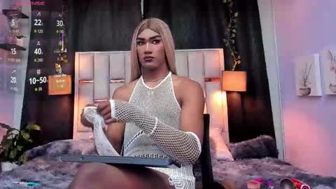 Snapshot of hanzking01 chatting on 09/28/25, 03:45 Hanzking01 online show from 09/28/25, 03:45