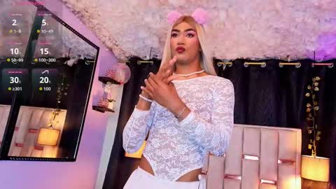 Snapshot of hanzking01 chatting on 10/12/25, 05:17 Hanzking01 online show from 10/12/25, 05:17