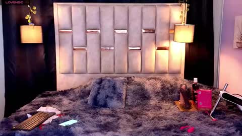 Snapshot of hanzking01 chatting on 10/13/25, 03:06 Hanzking01 online show from 10/13/25, 03:06