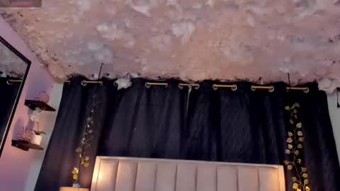 Snapshot of hanzking01 chatting on 10/17/25, 09:17 Hanzking01 online show from 10/17/25, 09:17