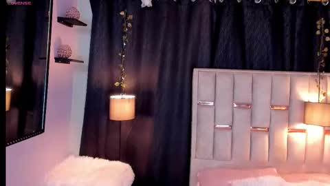 Snapshot of hanzking01 chatting on 11/25/25, 05:07 Hanzking01 online show from 11/25/25, 05:07