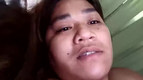 Snapshot of happy00725310 chatting on 11/25/25, 01:05 happy00725310 online show from 11/25/25, 01:05