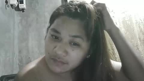 Snapshot of happy00725310 chatting on 11/27/25, 01:02 happy00725310 online show from 11/27/25, 01:02