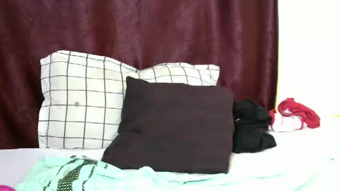 Snapshot of happy_darling chatting on 03/11/25, 11:15 happy online show from 03/11/25, 11:15