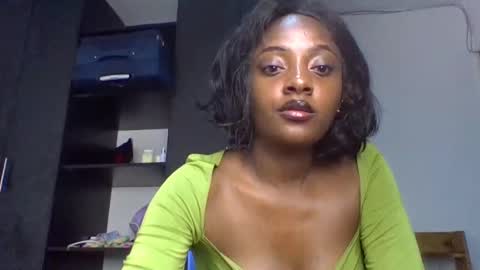 candy online show from 03/11/25, 10:18