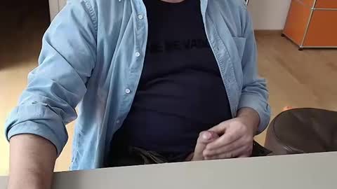 Snapshot of happybugger chatting on 02/24/25, 12:16 Cum for you online show from 02/24/25, 12:16