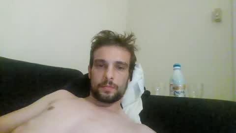Snapshot of happyfunnyboy79 chatting on 06/11/26, 10:41 happyfunnyboy79 online show from 06/11/26, 10:41