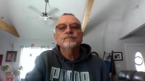 Snapshot of happynudist7373 chatting on 02/15/26, 05:53 happynudist7373 online show from 02/15/26, 05:53