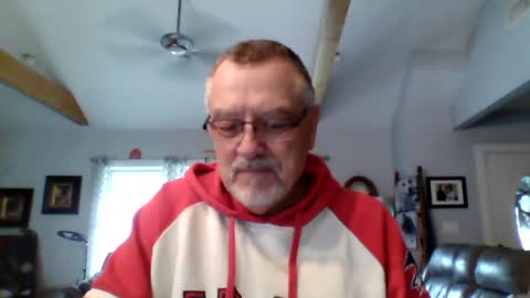 happynudist7373 online show from 08/03/26, 12:54