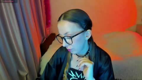 Snapshot of happystephanie chatting on 10/12/25, 02:49 Stephanie online show from 10/12/25, 02:49