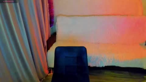 Snapshot of happystephanie chatting on 10/16/25, 06:42 Stephanie online show from 10/16/25, 06:42