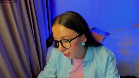 Snapshot of happystephanie chatting on 10/26/25, 04:46 Stephanie online show from 10/26/25, 04:46