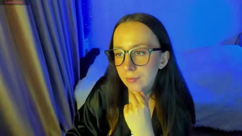 Snapshot of happystephanie chatting on 10/31/25, 04:52 Stephanie online show from 10/31/25, 04:52