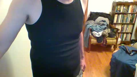 Snapshot of har5 chatting on 11/18/25, 03:45 Hardy-Har online show from 11/18/25, 03:45