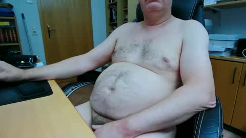 Snapshot of harald28 chatting on 09/16/25, 05:52 Harald Linzmeier online show from 09/16/25, 05:52