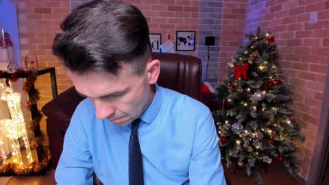 Steve online show from 12/28/24, 01:06