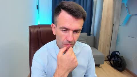 Steve online show from 10/01/25, 07:36