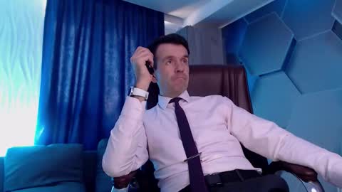 Steve online show from 10/17/25, 11:13