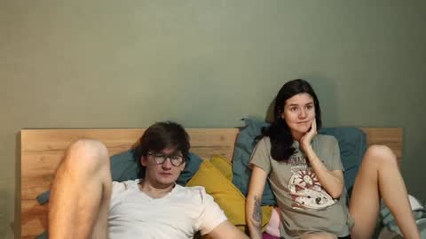 Snapshot of hard_pepper chatting on 12/30/24, 05:15 Emily and David online show from 12/30/24, 05:15