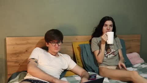 Snapshot of hard_pepper chatting on 01/04/25, 04:55 Emily and David online show from 01/04/25, 04:55