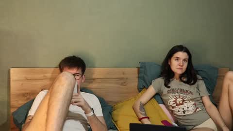 Snapshot of hard_pepper chatting on 01/13/25, 04:50 Emily and David online show from 01/13/25, 04:50