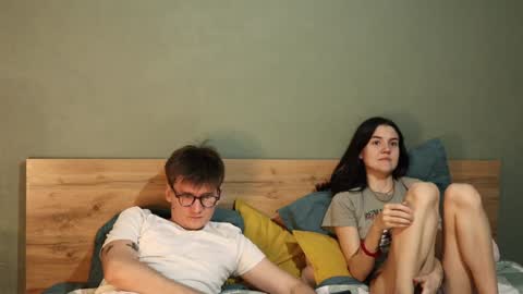Snapshot of hard_pepper chatting on 01/14/25, 04:25 Emily and David online show from 01/14/25, 04:25