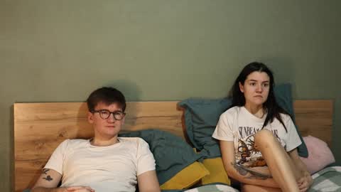 Snapshot of hard_pepper chatting on 01/22/25, 04:44 Emily and David online show from 01/22/25, 04:44