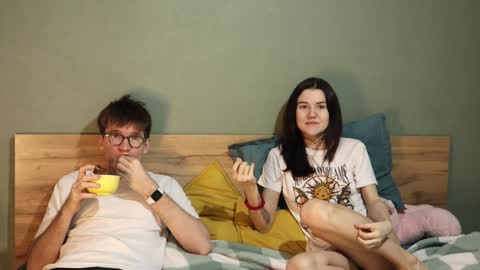 Snapshot of hard_pepper chatting on 01/30/25, 05:09 Emily and David online show from 01/30/25, 05:09