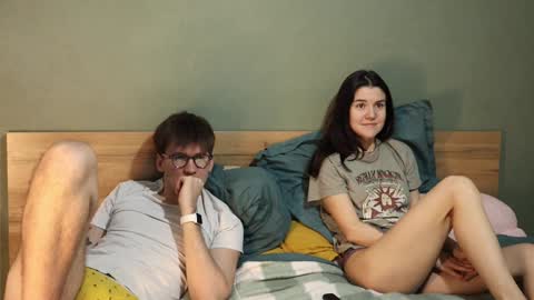 Snapshot of hard_pepper chatting on 02/01/25, 04:56 Emily and David online show from 02/01/25, 04:56