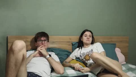 Snapshot of hard_pepper chatting on 02/19/25, 05:27 Emily and David online show from 02/19/25, 05:27